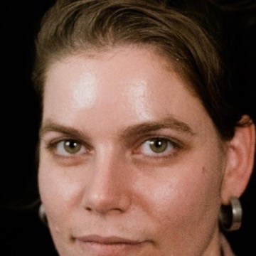 Fleischer Sára portréfotója