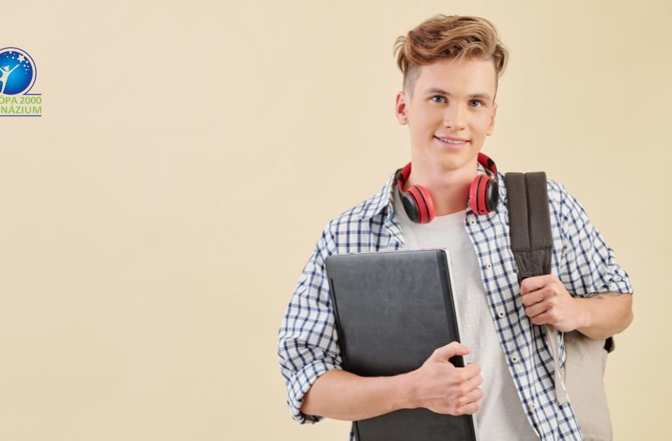 Állami támogatású pályázat laptopokra