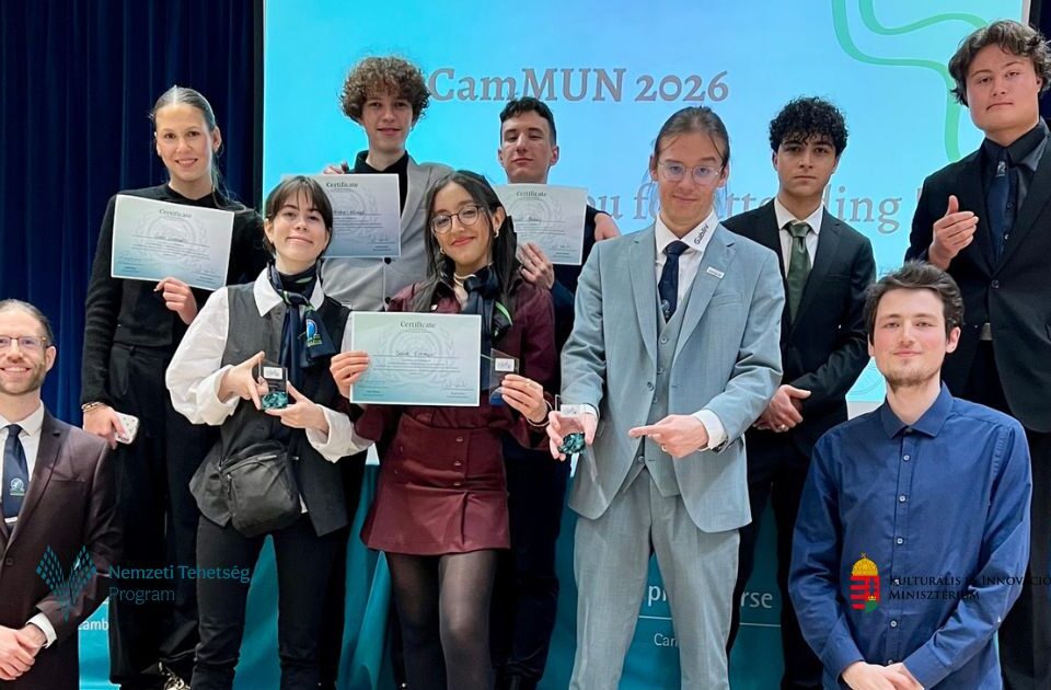 Nemzetközi Bilingual siker Cambridge-ben